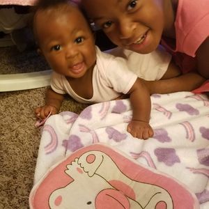 Meet your Posher, Kayla